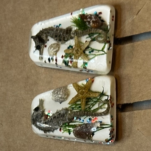 2/$20 Gold Tone Earrings Seahorse Starfish Kelp & Shells Clip On’s Vintage - Picture 11 of 11